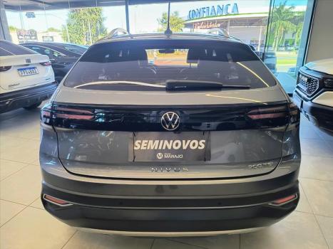 VOLKSWAGEN Nivus 1.0 4P FLEX 200 TSI HIGHLINE TURBO AUTOM�TICO, Foto 10