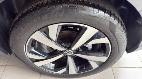 VOLKSWAGEN Nivus 1.0 4P FLEX 200 TSI HIGHLINE TURBO AUTOM�TICO, Foto 13