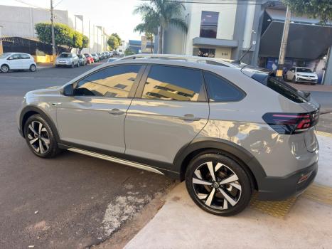 VOLKSWAGEN Nivus 1.0 4P FLEX 200 TSI HIGHLINE TURBO AUTOM�TICO, Foto 4