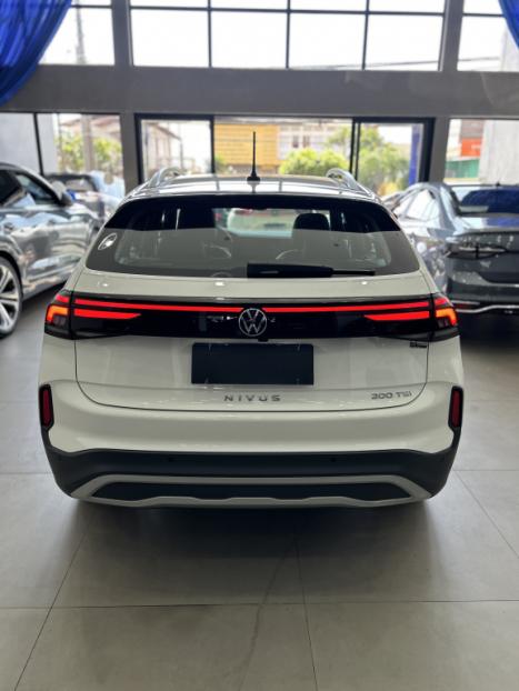 VOLKSWAGEN Nivus 1.0 4P FLEX 200 TSI HIGHLINE TURBO AUTOM�TICO, Foto 5