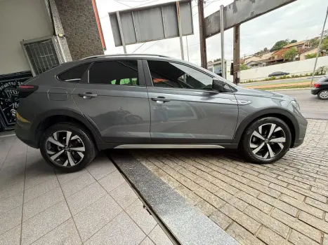 VOLKSWAGEN Nivus 1.0 4P FLEX 200 TSI HIGHLINE TURBO AUTOMÁTICO, Foto 8