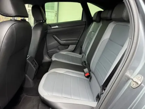 VOLKSWAGEN Nivus 1.0 4P FLEX 200 TSI HIGHLINE TURBO AUTOMÁTICO, Foto 13