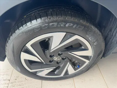 VOLKSWAGEN Nivus 1.0 4P FLEX 200 TSI HIGHLINE TURBO AUTOMÁTICO, Foto 15