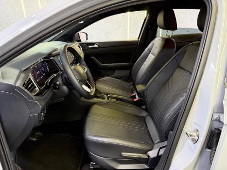 VOLKSWAGEN Nivus 1.0 4P FLEX 200 TSI HIGHLINE TURBO AUTOMÁTICO, Foto 8