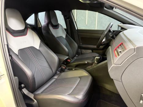 VOLKSWAGEN Nivus 1.4 250 TSI TOTAL FLEX GTS AUTOM�TICO, Foto 11