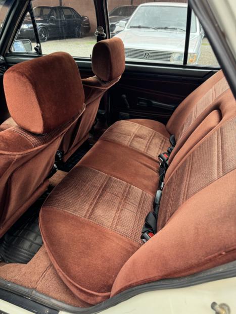 VOLKSWAGEN Passat 1.6 4P LSE, Foto 9