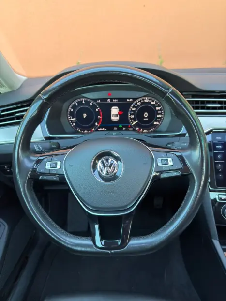 VOLKSWAGEN Passat 2.0 16V 4P TSI TURBO HIGHLINE 220 CV AUTOM�TICO, Foto 19