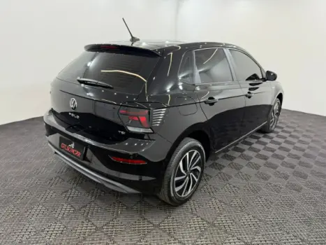 VOLKSWAGEN Polo Hatch 1.0 4P 170 TSI HIGHLINE AUTOMÁTICO, Foto 7 VOLKSWAGEN Polo Hatch 1.0 4P 170 TSI HIGHLINE AUTOMÁTICO, Foto 7