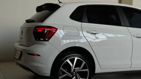 VOLKSWAGEN Polo Hatch 1.4 4P 250 TSI GTS AUTOMÁTICO, Foto 2 VOLKSWAGEN Polo Hatch 1.4 4P 250 TSI GTS AUTOMÁTICO, Foto 2