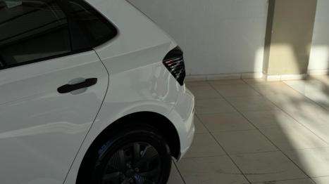 VOLKSWAGEN Polo Hatch 1.0 4P MPI TRACK, Foto 8 VOLKSWAGEN Polo Hatch 1.0 4P MPI TRACK, Foto 8