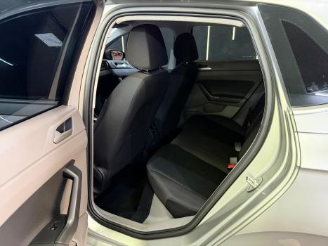 VOLKSWAGEN Polo Hatch 1.0 12V 4P 200 TSI  COMFORTLINE AUTOMÁTICO, Foto 8 VOLKSWAGEN Polo Hatch 1.0 12V 4P 200 TSI  COMFORTLINE AUTOMÁTICO, Foto 8