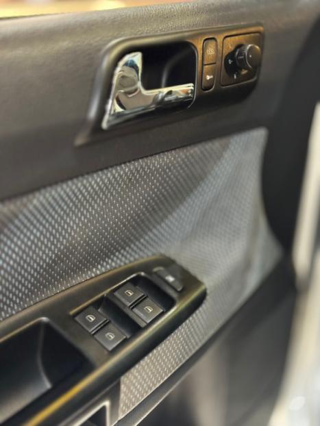 VOLKSWAGEN Polo Hatch 1.6 4P FLEX, Foto 10 VOLKSWAGEN Polo Hatch 1.6 4P FLEX, Foto 10