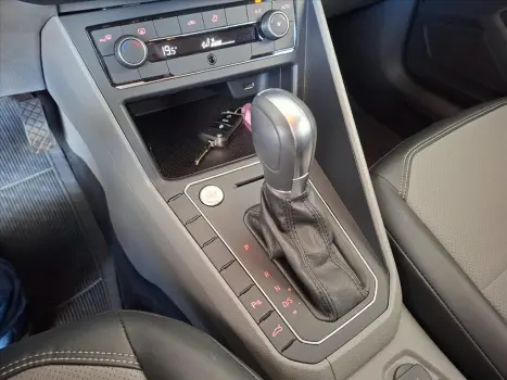 VOLKSWAGEN Polo Hatch 1.0 12V 4P 200 TSI HIGHLINE AUTOM�TICO, Foto 16