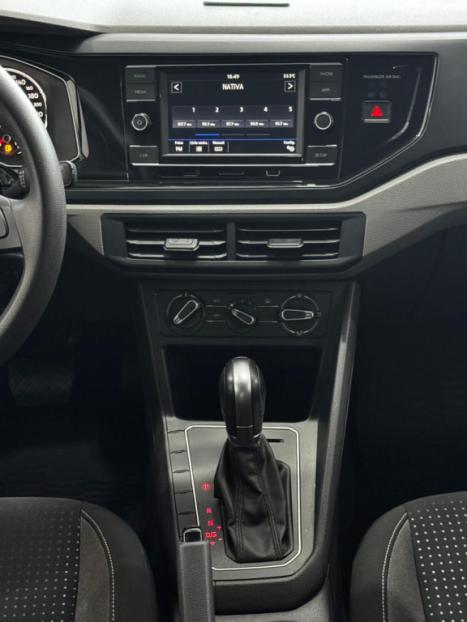 VOLKSWAGEN Polo Hatch 1.0 12V 4P 200 TSI  COMFORTLINE AUTOM�TICO, Foto 13