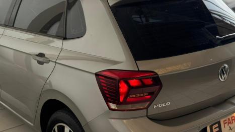 VOLKSWAGEN Polo Hatch 1.0 12V 4P 200 TSI  COMFORTLINE AUTOM�TICO, Foto 4