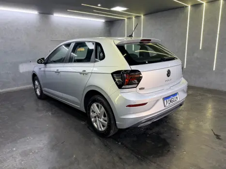 VOLKSWAGEN Polo Hatch 1.0 12V 4P 200 TSI  COMFORTLINE AUTOM�TICO, Foto 6