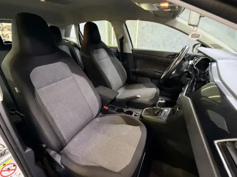 VOLKSWAGEN Polo Hatch 1.0 12V 4P 200 TSI  COMFORTLINE AUTOM�TICO, Foto 11