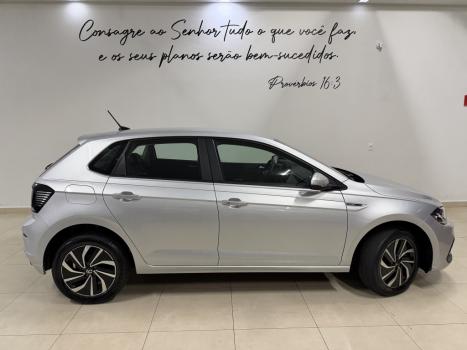 VOLKSWAGEN Polo Hatch 1.0 12V 4P 200 TSI HIGHLINE AUTOM�TICO, Foto 4