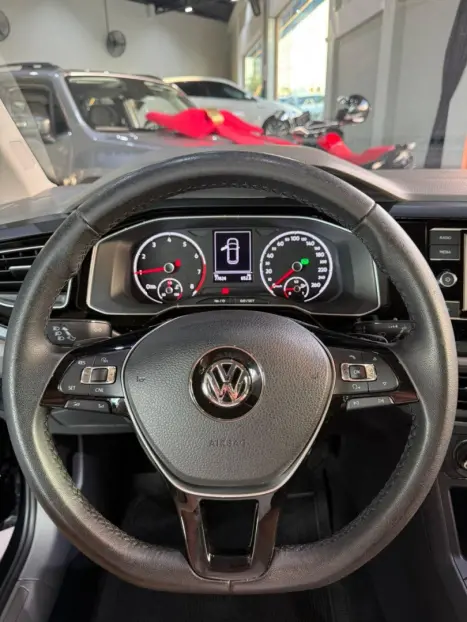 VOLKSWAGEN Polo Sedan 2.0 4P COMFORTLINE, Foto 15 VOLKSWAGEN Polo Sedan 2.0 4P COMFORTLINE, Foto 15