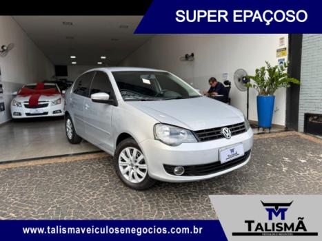 VOLKSWAGEN Polo Sedan 1.6 4P COMFORTLINE FLEX, Foto 1
