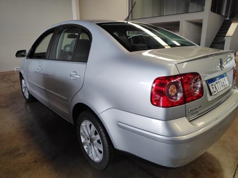 VOLKSWAGEN Polo Sedan 2.0 4P COMFORTLINE, Foto 4