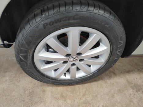 VOLKSWAGEN Polo Sedan 2.0 4P COMFORTLINE, Foto 6