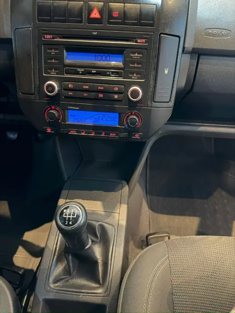 VOLKSWAGEN Polo Sedan 2.0 4P COMFORTLINE, Foto 13