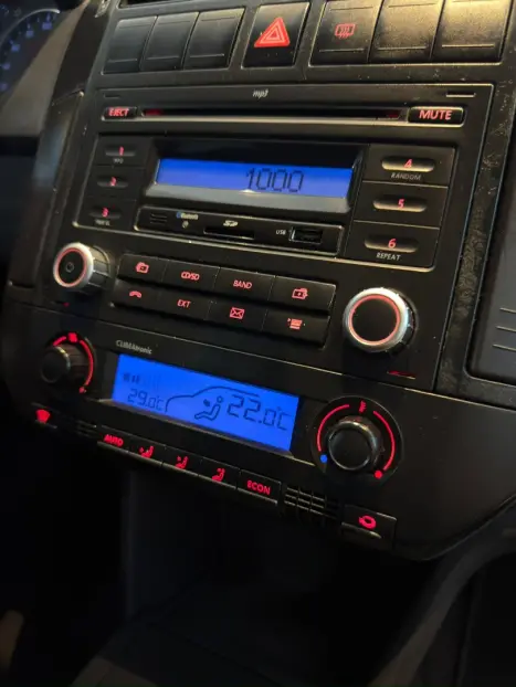 VOLKSWAGEN Polo Sedan 2.0 4P COMFORTLINE, Foto 16