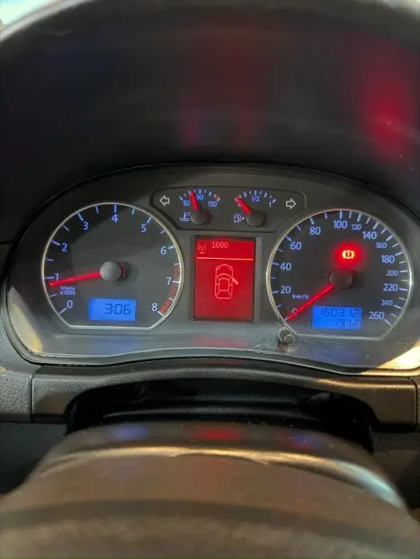 VOLKSWAGEN Polo Sedan 2.0 4P COMFORTLINE, Foto 18