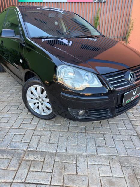 VOLKSWAGEN Polo Sedan 2.0 4P COMFORTLINE, Foto 2