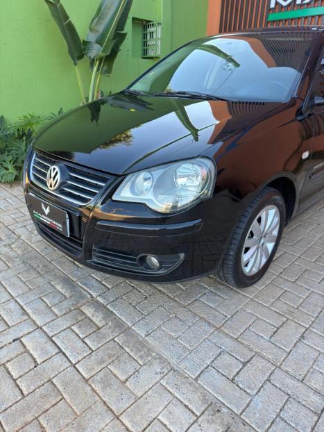 VOLKSWAGEN Polo Sedan 2.0 4P COMFORTLINE, Foto 3