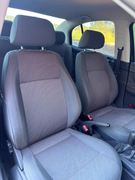 VOLKSWAGEN Polo Sedan 2.0 4P COMFORTLINE, Foto 17