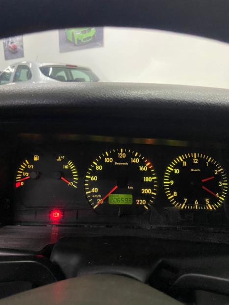 VOLKSWAGEN Santana 2.0 MI 4P, Foto 14
