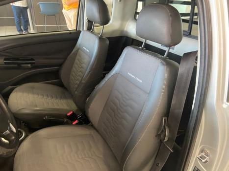 VOLKSWAGEN Saveiro 1.6 16V G6 CROSS CABINE ESTENDIDA FLEX, Foto 8