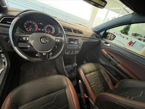 VOLKSWAGEN Saveiro 1.6 16V G6 CROSS CABINE DUPLA FLEX, Foto 9