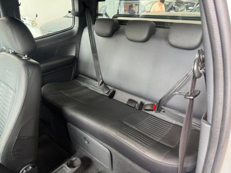 VOLKSWAGEN Saveiro 1.6 16V G6 CROSS CABINE DUPLA FLEX, Foto 11