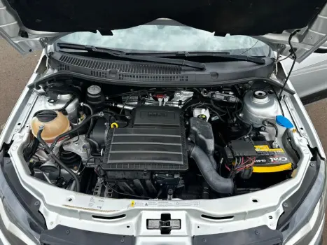 VOLKSWAGEN Saveiro 1.6 G6 CABINE DUPLA CROSS FLEX, Foto 14