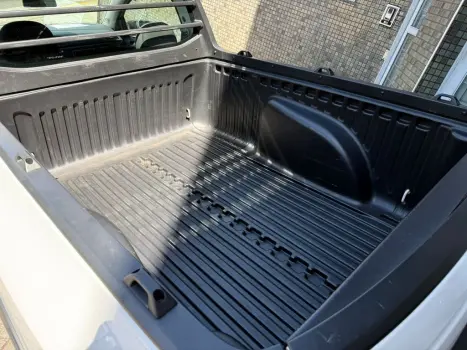 VOLKSWAGEN Saveiro 1.6 FLEX MSI ROBUST CABINE SIMPLES, Foto 14