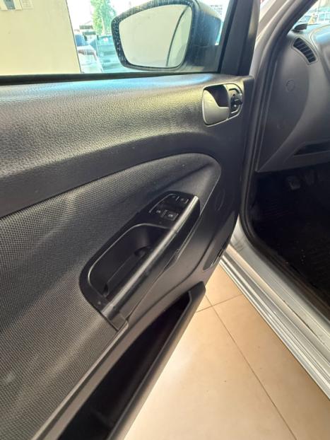 VOLKSWAGEN Saveiro 1.6 16V FLEX MSI TRENDLINE CABINE SIMPLES, Foto 7