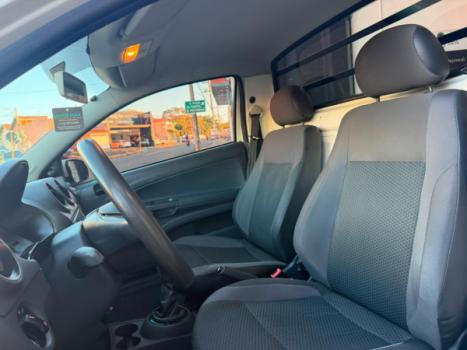 VOLKSWAGEN Saveiro 1.6 G7 CABINE SIMPLES ROBUST FLEX, Foto 10