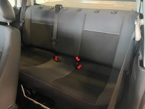VOLKSWAGEN Saveiro 1.6 16V FLEX MSI ROBUST CABINE DUPLA, Foto 9