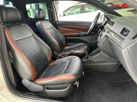 VOLKSWAGEN Saveiro 1.6 G7 CABINE DUPLA TRENDLINE FLEX, Foto 10