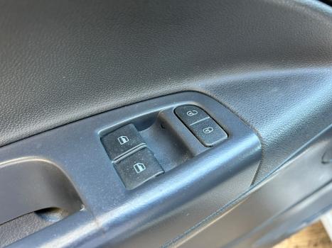 VOLKSWAGEN Saveiro 1.6 G7 CABINE SIMPLES ROBUST FLEX, Foto 12