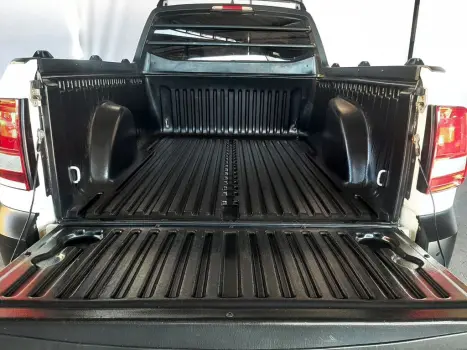 VOLKSWAGEN Saveiro , Foto 6