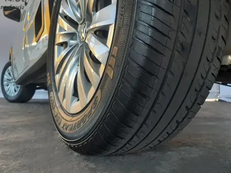 VOLKSWAGEN Saveiro , Foto 7