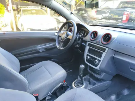 VOLKSWAGEN Saveiro , Foto 3