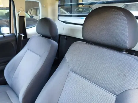 VOLKSWAGEN Saveiro , Foto 6