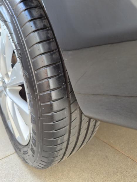 VOLKSWAGEN Space Fox 1.6 4P FLEX SPORTLINE, Foto 6