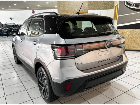 VOLKSWAGEN T-Cross 1.4 4P 250 TSI FLEX HIGHLINE AUTOMÁTICO, Foto 4 VOLKSWAGEN T-Cross 1.4 4P 250 TSI FLEX HIGHLINE AUTOMÁTICO, Foto 4