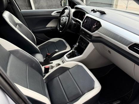 VOLKSWAGEN T-Cross 1.4 4P 250 TSI FLEX HIGHLINE AUTOM�TICO, Foto 14